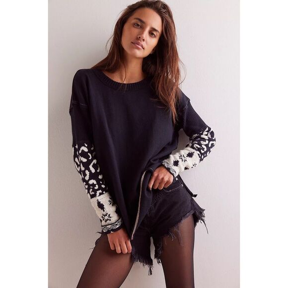 Free People Tops - Free People We The Free Tiger Style Cuff Size S